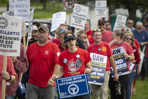 Biden to join UAW picket line in Michigan
