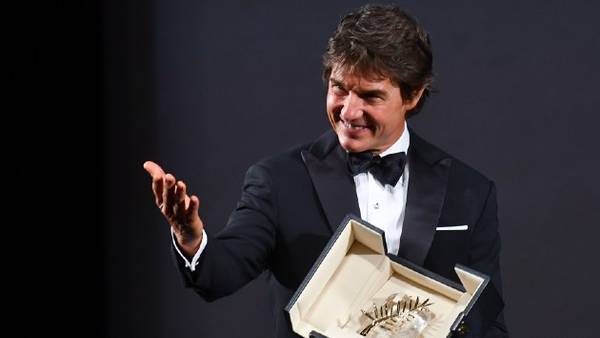 Cannes: Tom Cruise receives Palme d’Or; 'Top Gun: Maverick' gets marathon standing ovation