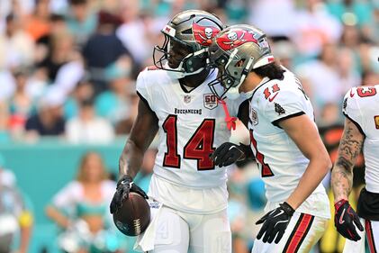NFL Tampa Bay Buccaneers vs Miami Dolphins