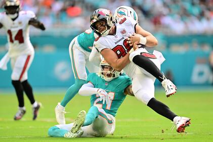 NFL Tampa Bay Buccaneers vs Miami Dolphins