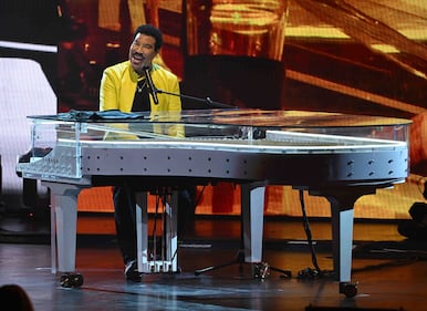 Lionel Richie; Earth Wind & Fire; Seminole Hard Rock Hotel & Casino Hollywood, FL; Sing a Song All Night Long tour