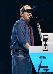 WFEZ WFLC Easy 93.1 Hits 97.3 Charlie Puth Seminole Hard Rock Hollywood Whatever's Clever! World Tour
