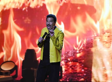 Lionel Richie; Earth Wind & Fire; Seminole Hard Rock Hotel & Casino Hollywood, FL; Sing a Song All Night Long tour