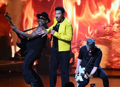 Lionel Richie; Earth Wind & Fire; Seminole Hard Rock Hotel & Casino Hollywood, FL; Sing a Song All Night Long tour