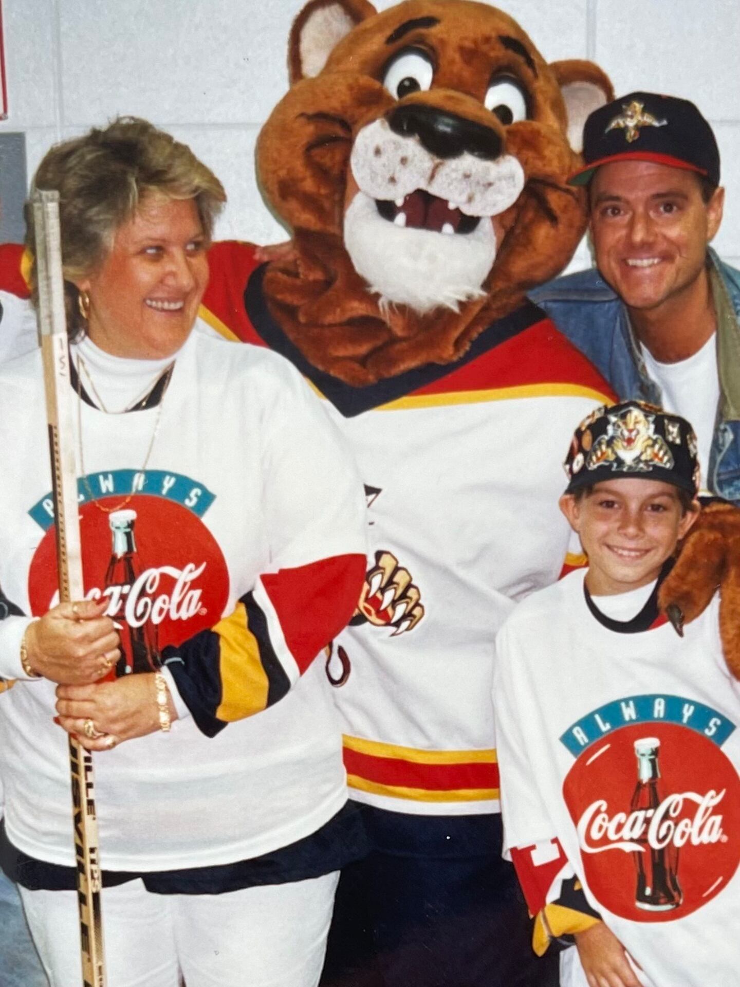 Bobby Mitchell hosts the Panthers' Million Dollar Slapshot on the ice at the Miami Arena, 1993-94