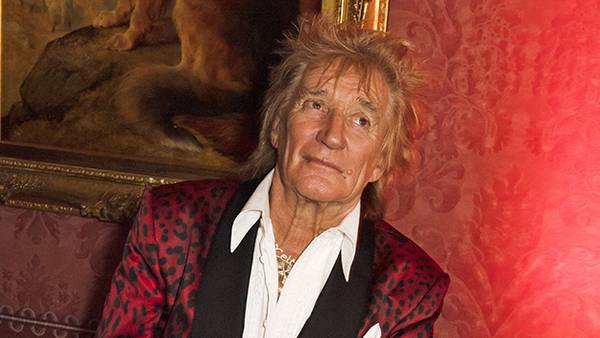 Rod Stewart says he is "doing everything I can" to beat viral infection